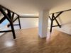charmante Dachgeschosswohnung - Wohnzimmer